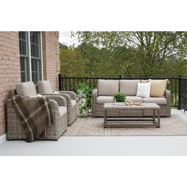 Leisure Made Forsyth 6-Piece Wicker Patio Conversation Set with Tan Polyester Cushions