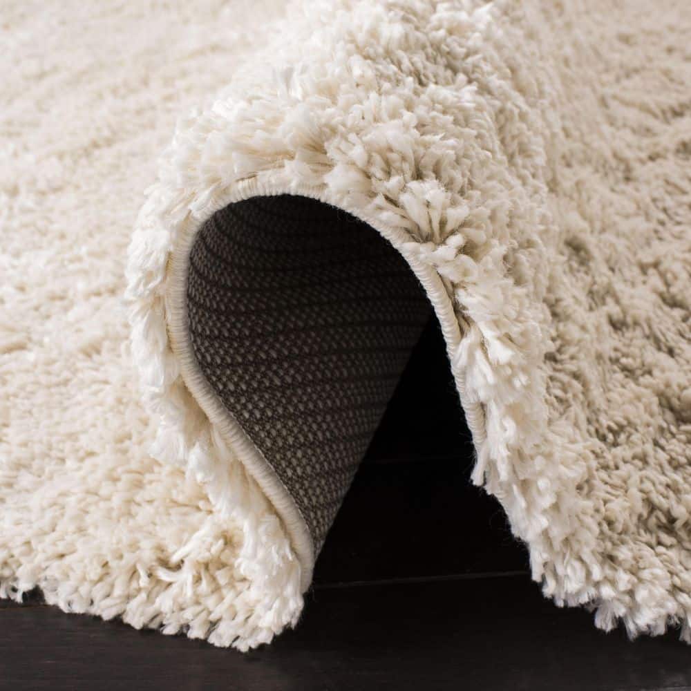 Cream 4' x 6' Plush Shag Area Rug