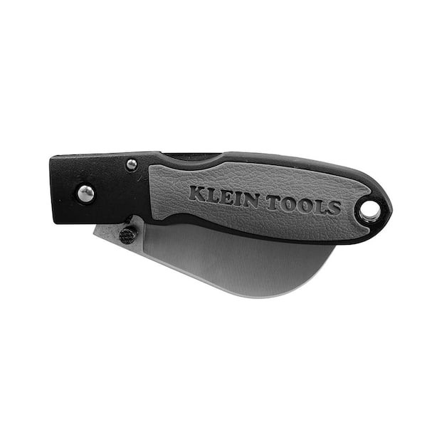 https://images.thdstatic.com/productImages/b1db5a8f-88bf-4e21-9b5d-f623252149a3/svn/klein-tools-folding-knives-44005c-e1_600.jpg