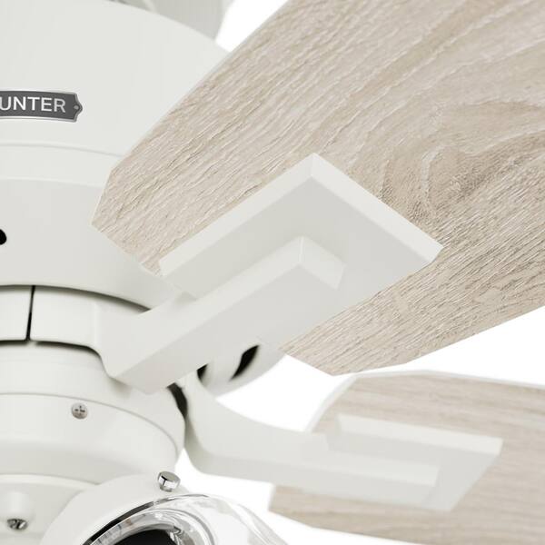 Hunter - Gatlinburg 44 in. Indoor Matte White Ceiling Fan with Light Kit and Remote Included