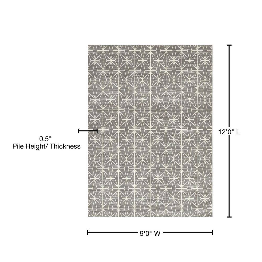 Manhattan Sophisticate Gray Synthetic 9' x 12' Easy-Care Rug