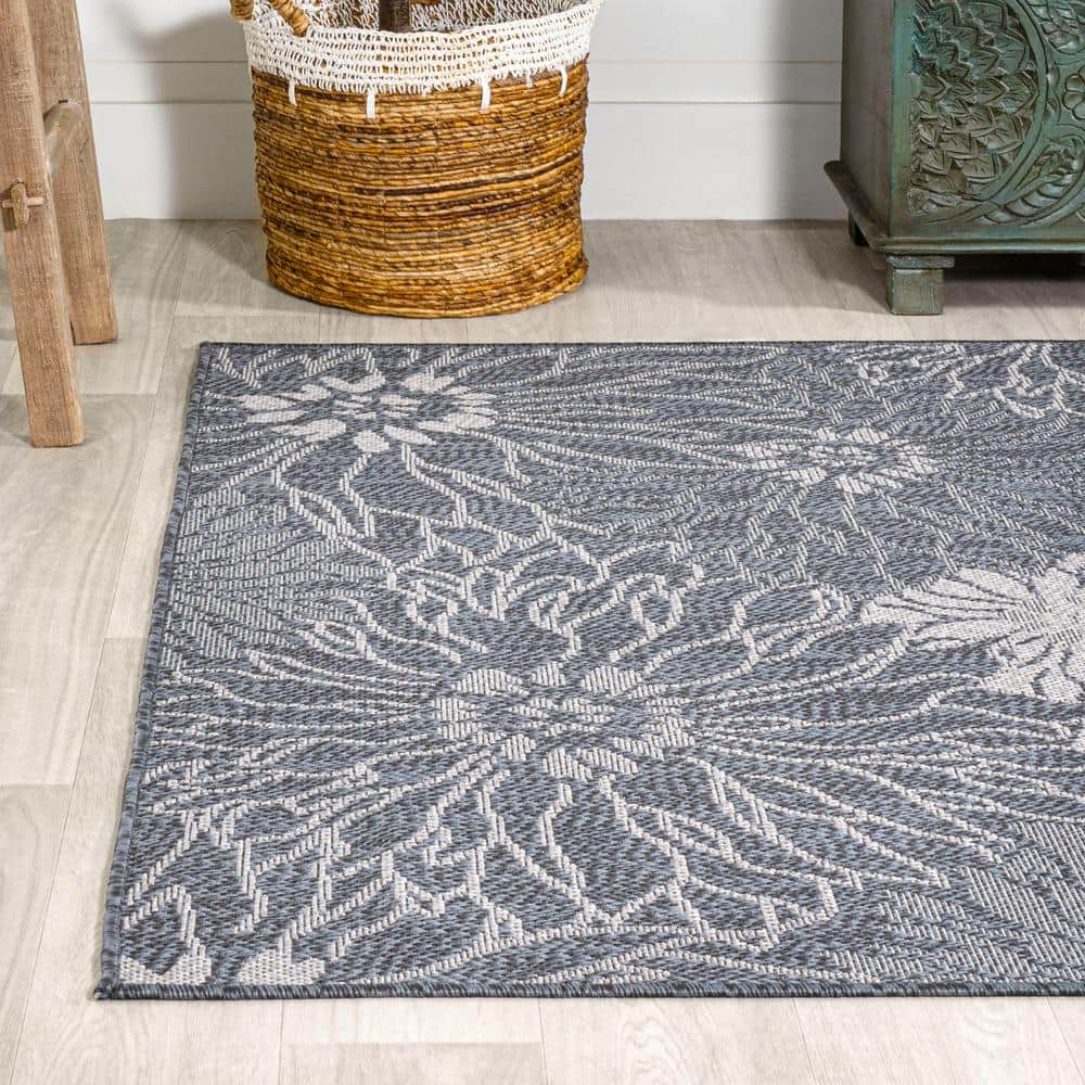 3' x 5' Navy and Gray Synthetic Floral Indoor/Outdoor Area Rug