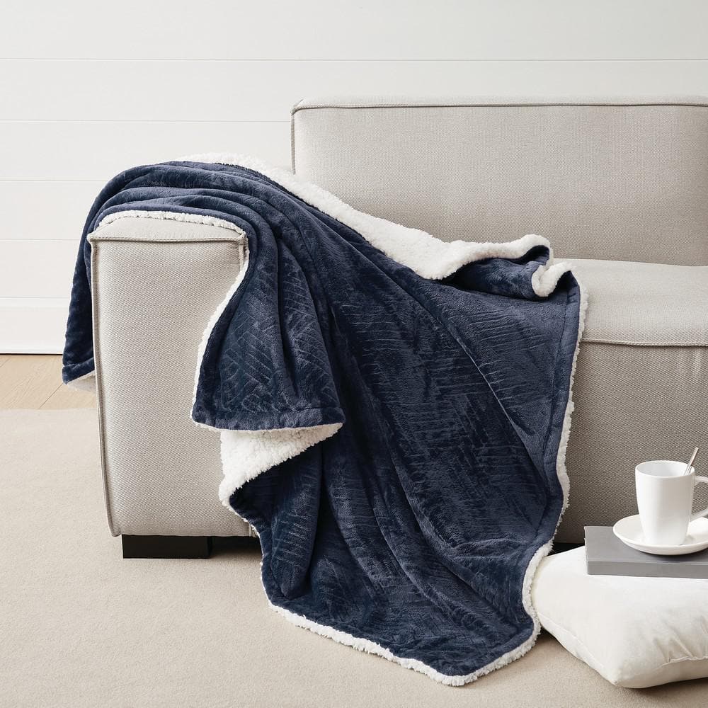 Carved Faux Fur Polyester Blue 50 x 70 Throw