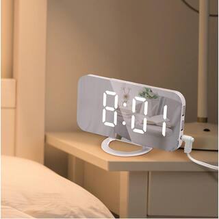 Prolunga Lineare CLOCK 1 Metro – Spina Sottile E Cavo Flessibile, Presa Universale, Adatta Per Comodini, Armadi, Scrivanie E Cucina, Made In Italy