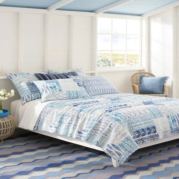 Safety Net Handwoven Blue 6 ft. x 9 ft. Outdoor Area Rug