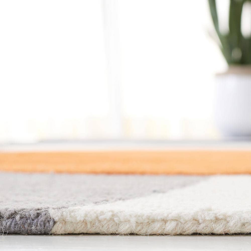 Grey and Black Hand-Tufted Wool Area Rug, 8' x 10'