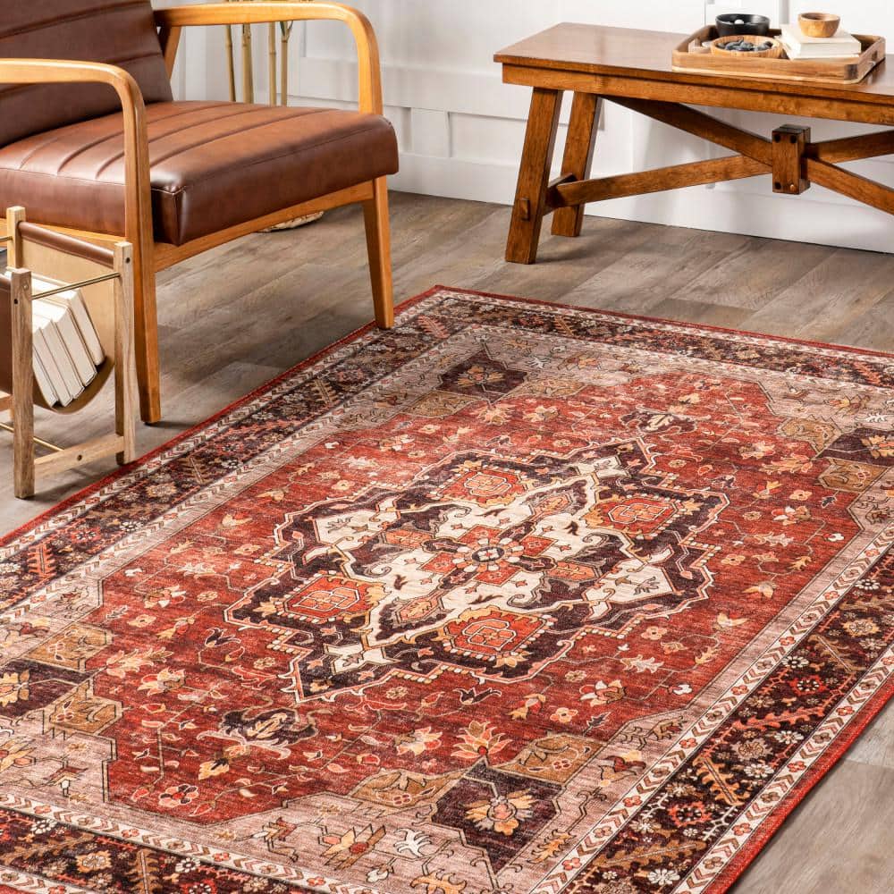 Hera Red Medallion Washable Synthetic Area Rug 4' x 6'