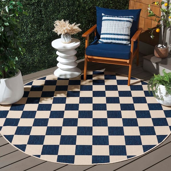 Courtyard 7 ft. x 7 ft. Navy/Beige Checkered Indoor/Outdoor Round Rug