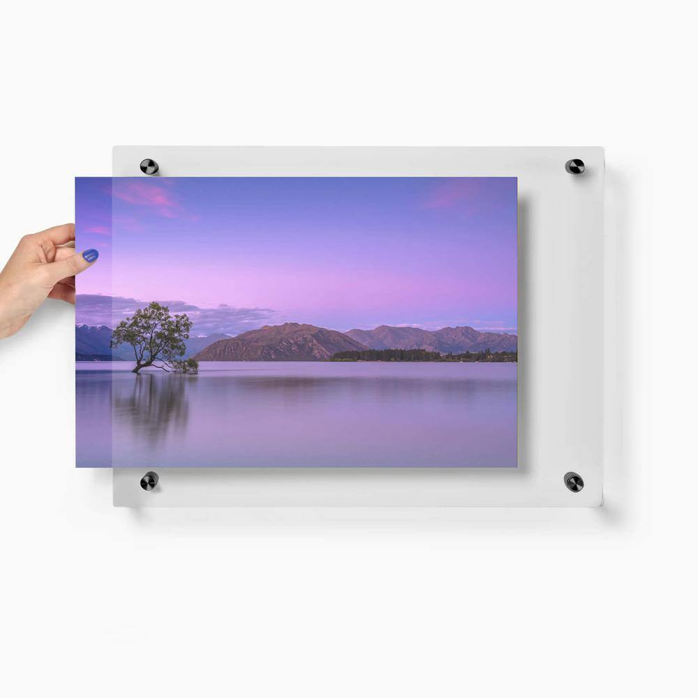 Black Acrylic Floating Wall Frame for 5x7 Photos