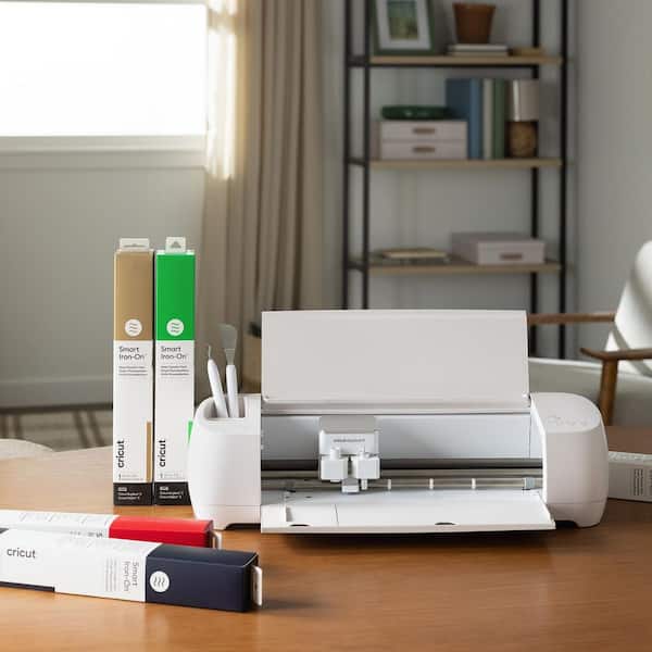 Cricut Explore 4 Seashell Cutting Machine Bundle with EasyPress 3