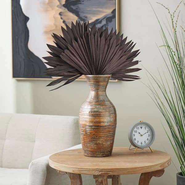 Litton Lane 26 in. Large Sun Palm Spear Palm Leaf Natural Foliage