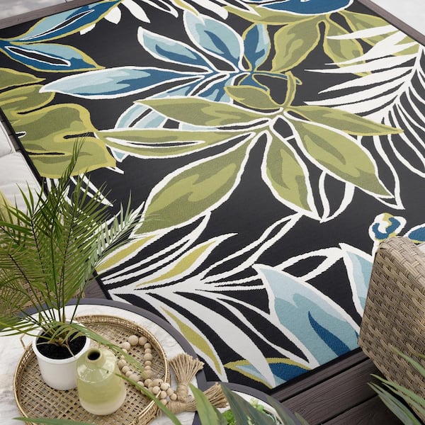 Stunning Black 8 ft. x 10 ft. Floral Indoor/Outdoor Area Rug