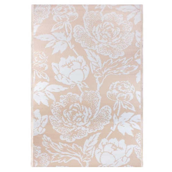 Pink and Beige 4 x 6 ft. Floral Polypropylene Indoor/Outdoor Area Rug