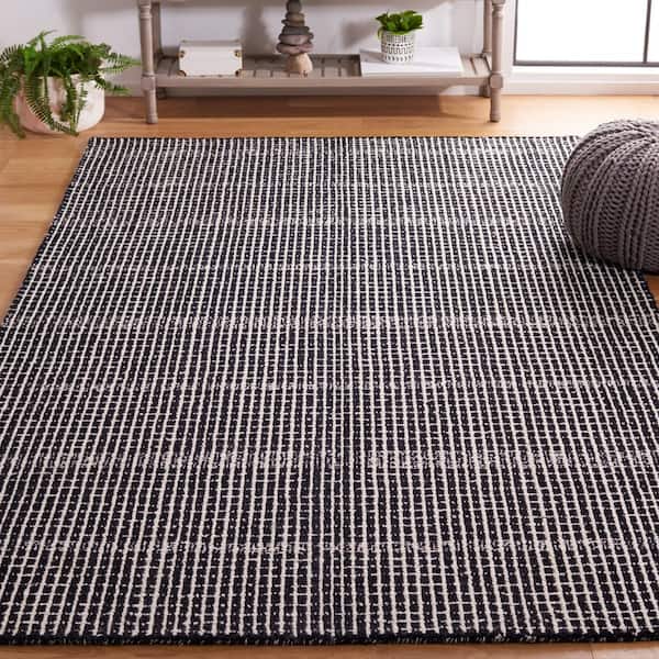 Abstract Black/Ivory 5 ft. x 8 ft. Classic Crosshatch Area Rug