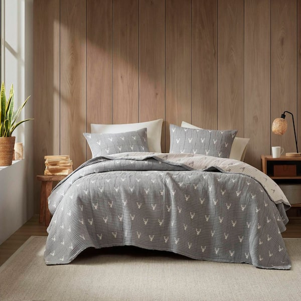 Keystone 3-Piece Grey Polyester King/Cal King Coverlet Set