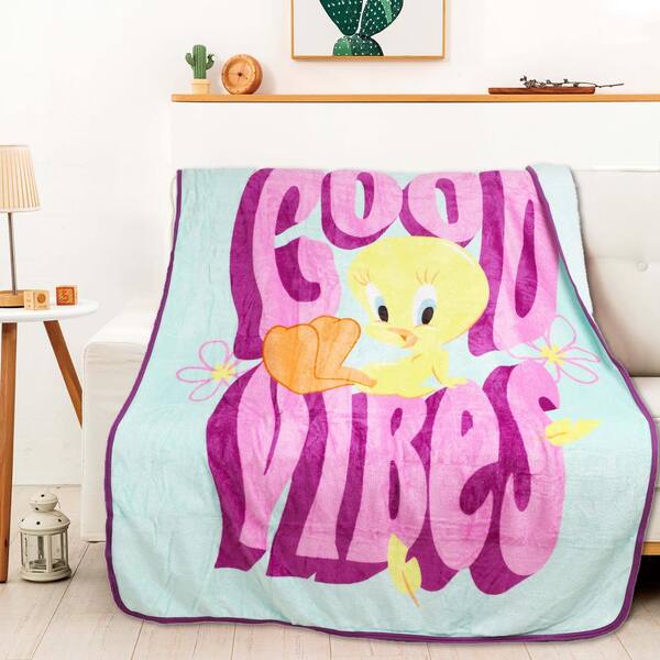 THE NORTHWEST GROUP Hello Kitty, Cool Kitty Woven Tapestry Throw Blanket,  48 in. x 60 in. 1SAN051000004AMZ - The Home Depot