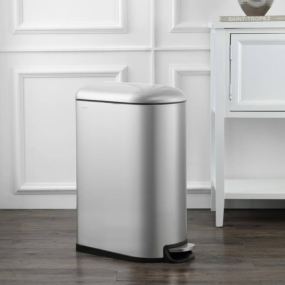 Roland Mini Stainless Steel Step-Open Trash Can, 2.6-Gallon, Chrome Finish