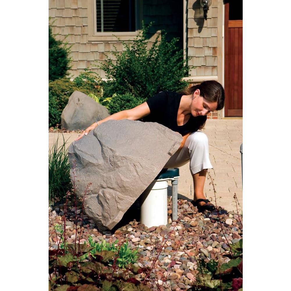 Gray Fieldstone Artificial Rock Garden Enclosure