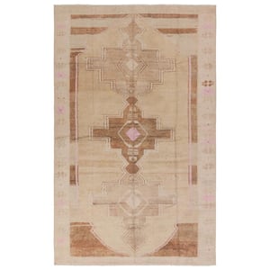 Parian Tan/Pink 5 ft. X 8 ft. Medallion Area Rug