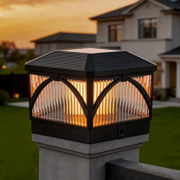 C Cattleya 4 x 4 or 3.5 x 3.5 Black Integrated LED Solar Post Cap