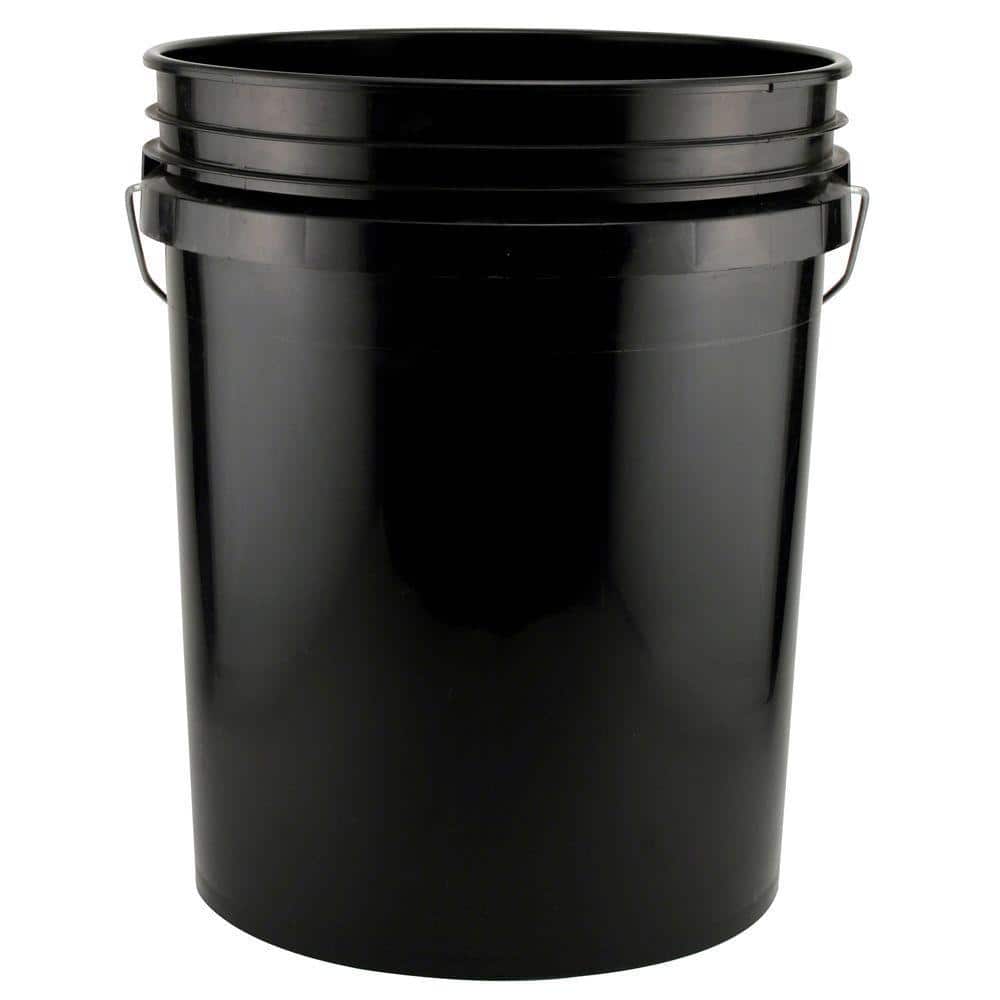 Miller Rubber Corner Bucket, Black, 5 gal