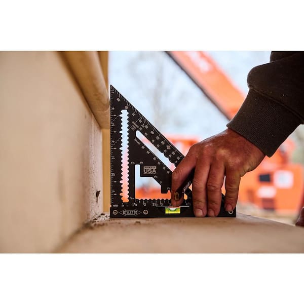 Stiletto - 7 in. Carpenter Square with Level