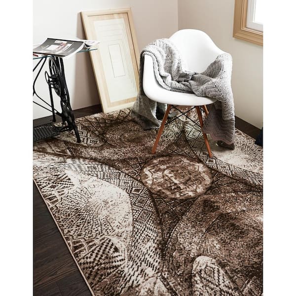 Sofia Albert Brown 4' 0 x 6' 0 Area Rug