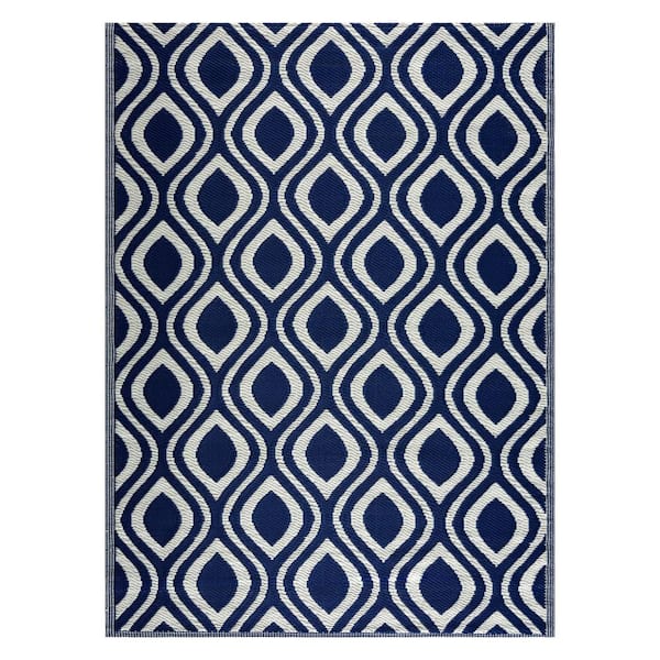 PLAYA RUG Venice Navy Creme 5 ft. x 7 ft. Reversible Recycled Plastic Indoor/Outdoor Area Rug-Floor Mat