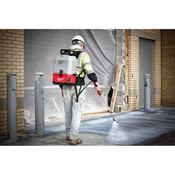 Milwaukee M18 SWITCH TANK 4 Gallon Backpack Concrete Sprayer and