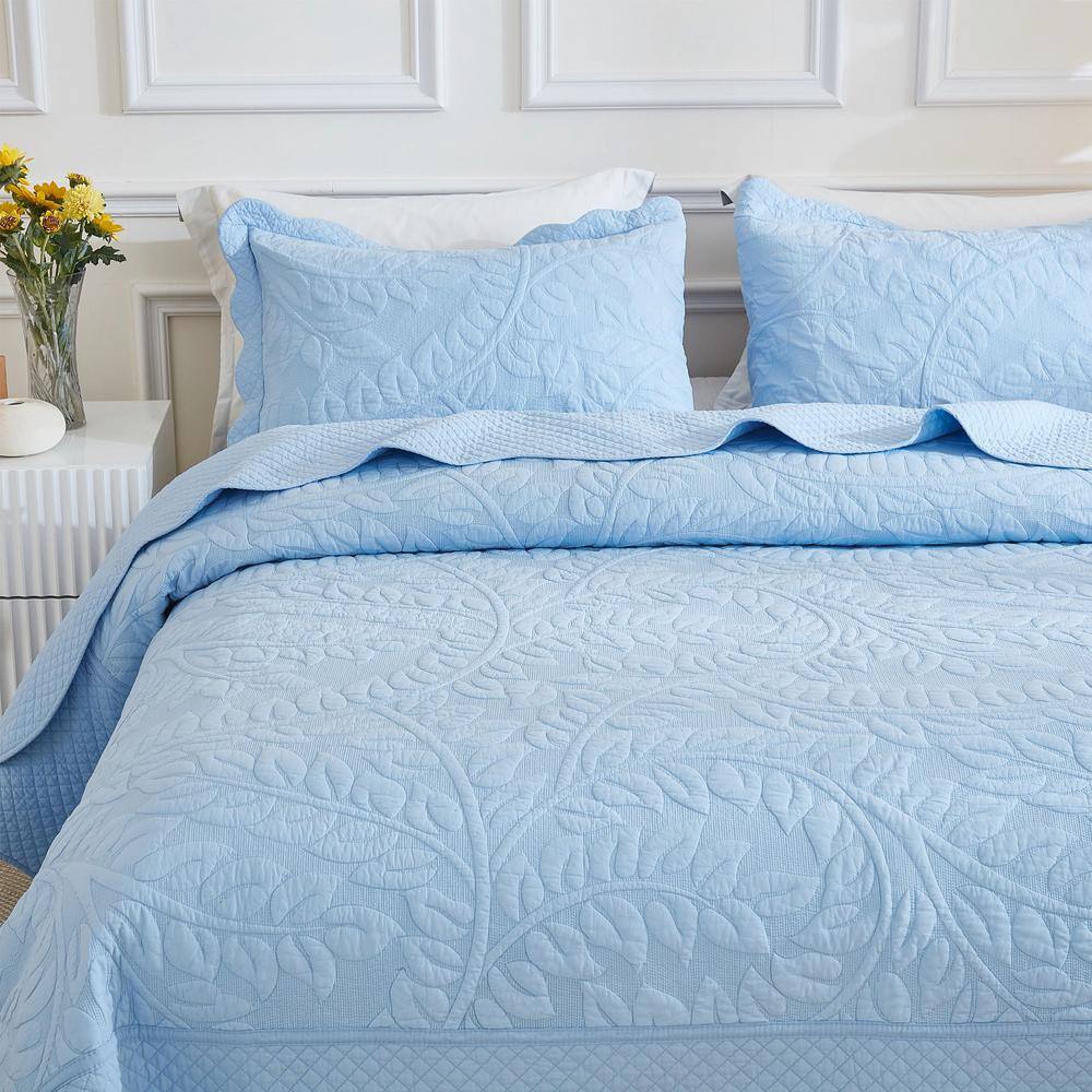 Light Blue Cotton Queen Quilt Set with Pillow Shams