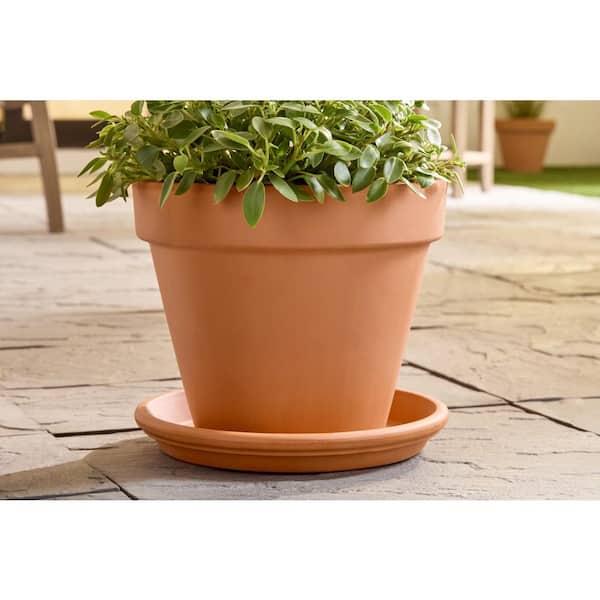 14 in. W x 1.9 in. H Medium Terracotta Plant Saucer