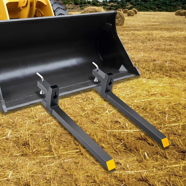 VEVOR 2000 lbs. Capacity Clamp on Pallet Forks Heavy Duty 43 in. Tractor  Bucket Forks for Agriculture and Farm HCF43INCH20005JCOV0 - The Home Depot