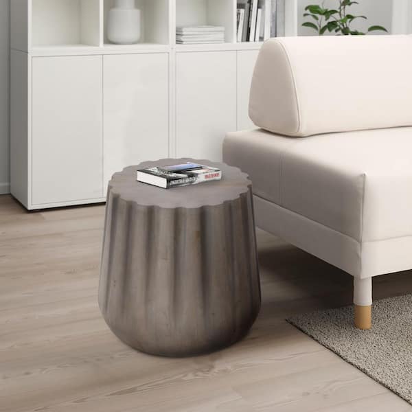 THE URBAN PORT 18 in. Gray Round Wood End Table with Scalloped Detail Top