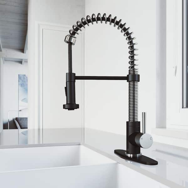 Kitchen Faucet Single Handle Stainless Steel Kitchen Sink Faucet with Pull Out Sprayer Matte Black