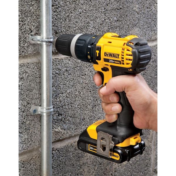 Match kompromis syreindhold DEWALT 20V MAX Cordless Compact 1/2 in. Hammer Drill/Driver, (2) 20V 1.3Ah  Batteries, Charger, and Bag DCD785C2 - The Home Depot