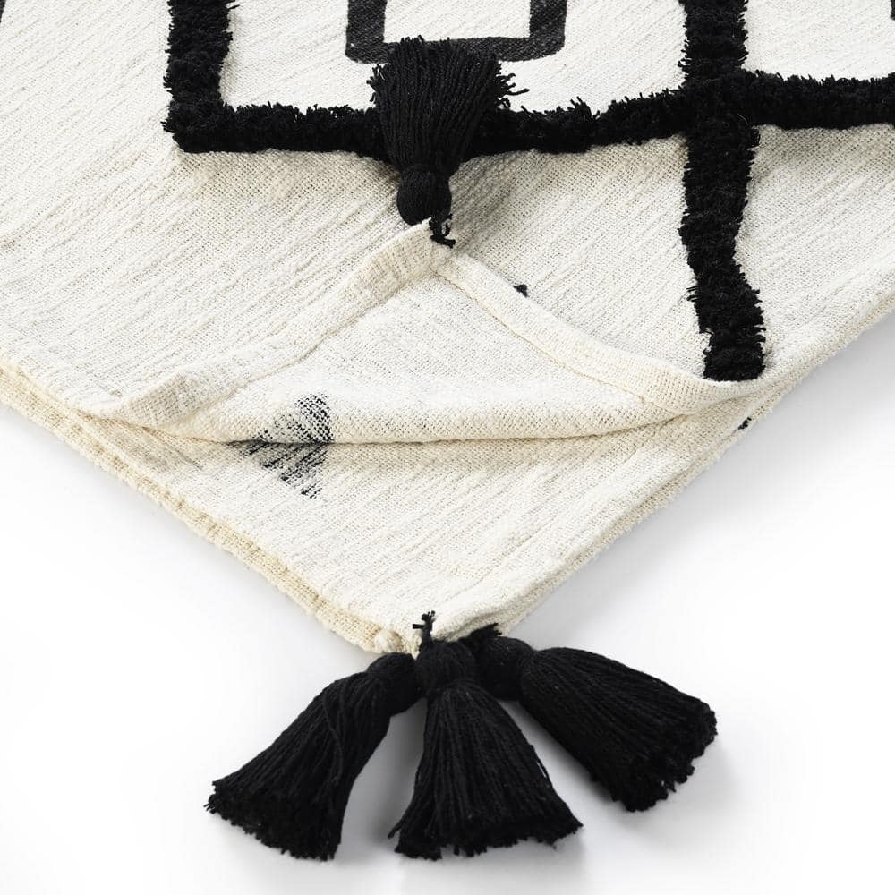 Handmade Tufted Cotton Throw Blanket - Geometric Black/White 50"x60"