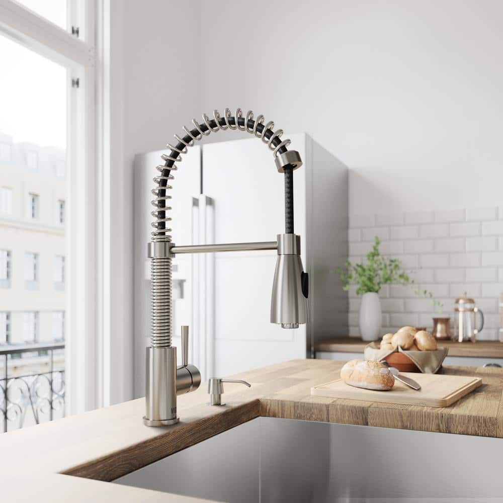 Stainless Steel Pull-Down Sprayer Kitchen Faucet with Brass Handle