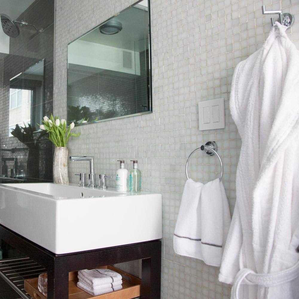 Neo Polished Chrome Double Robe Hook with Pivoting Arms