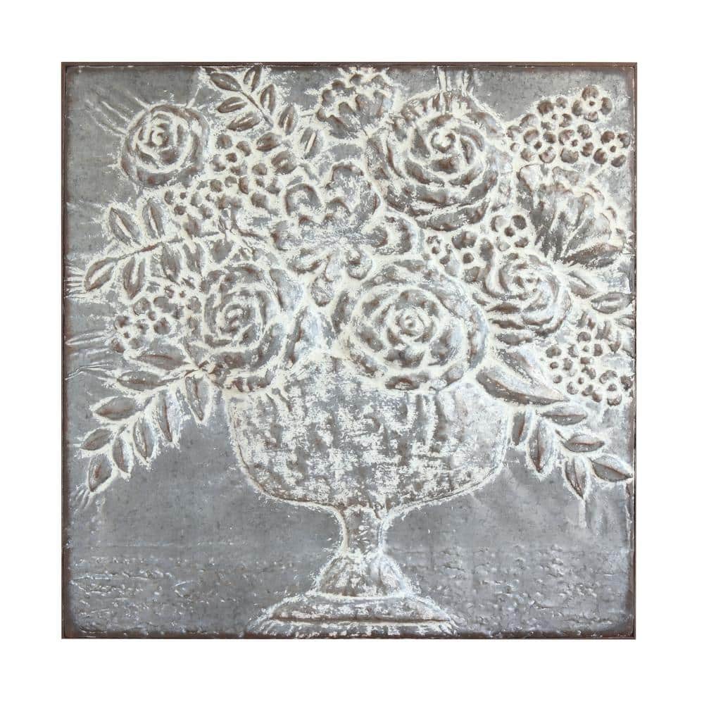 Distressed Antique White Metal Floral Bouquet Wall Décor