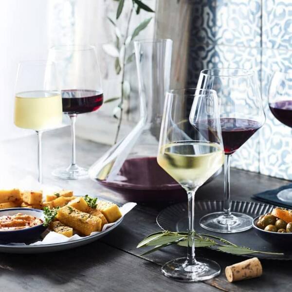 Numhew 15 oz. Red Wine Glasses Set, Premium Crystal Wine Glasses with Thin Rim and Long Stem for Red or White, Set of 4