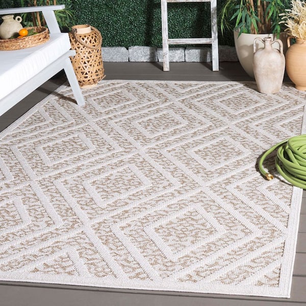 Martha Stewart Indoor Outdoor Light Beige/Brown 5 ft. x 8 ft. Oversized Diamond Ornate Indoor/Outdoor Area Rug