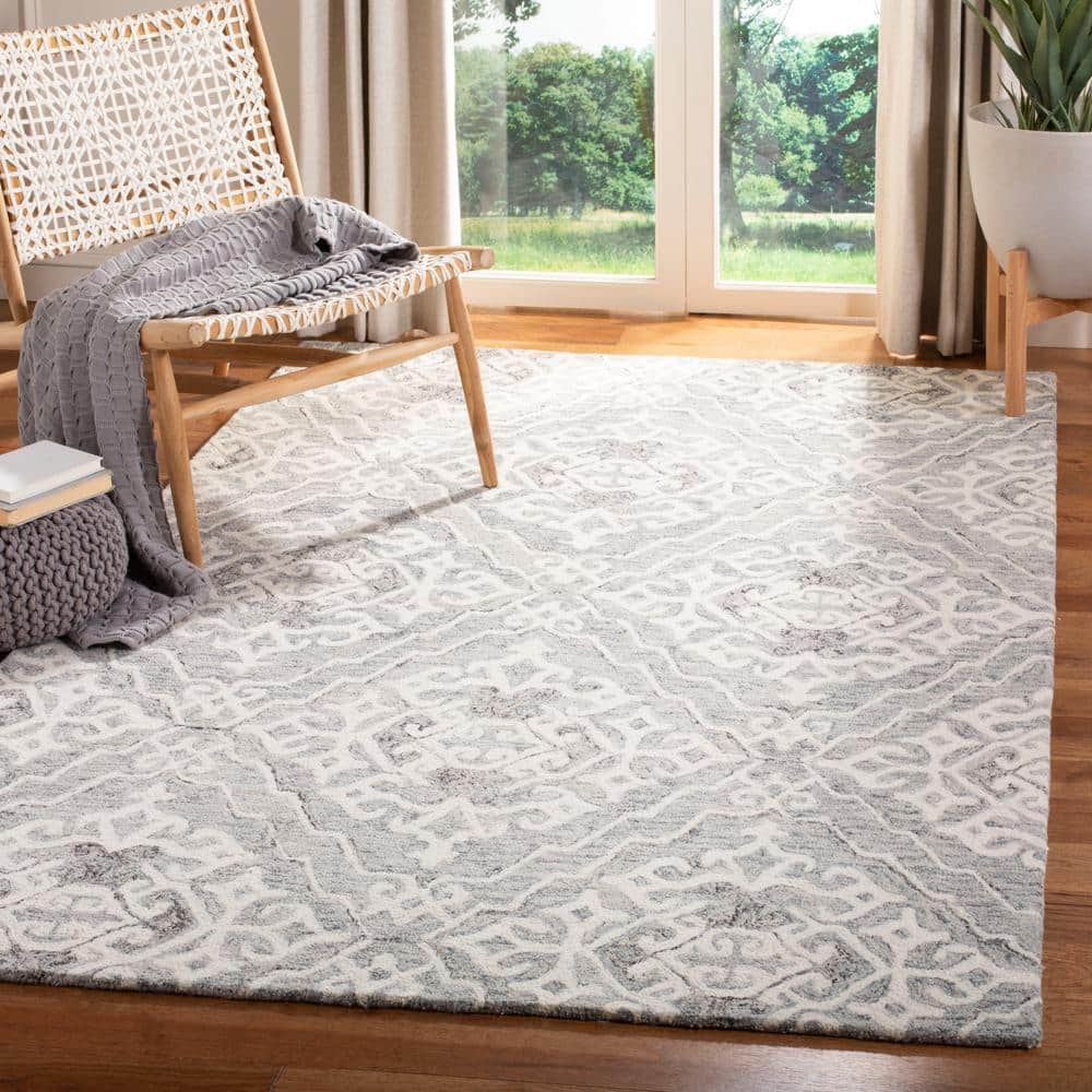Gray and Ivory Hand-Tufted Wool 8' x 10' Area Rug