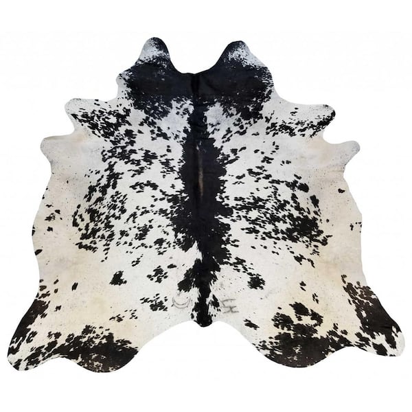 HomeRoots Dahlia Black/White 6 ft. x 7 ft. Specialty Abstract Cowhide Area Rug