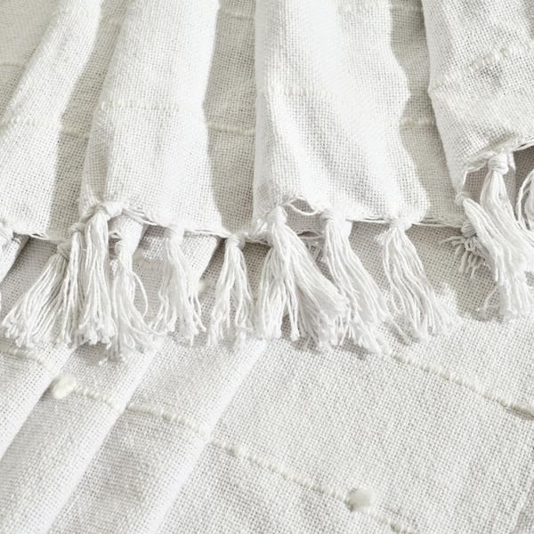 Tufted tassel throw discount blanket