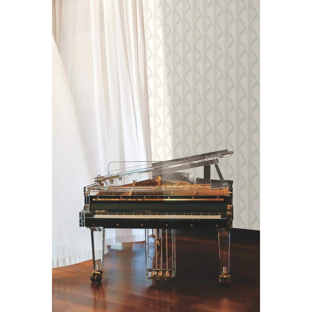 Metropolis White Geometric Nonwoven Wallpaper Roll