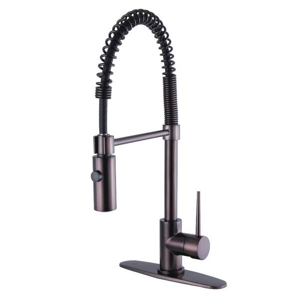 Kingston Brass New York Single-Handle Pull-Down Sprayer Kitchen Faucet in Oil Rubbed Bronze