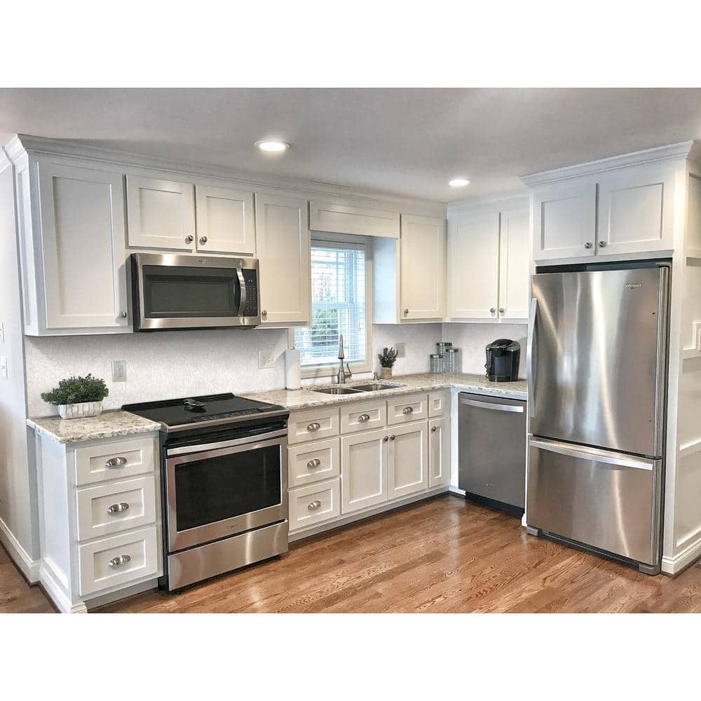 11" x 11" White Tumbled Marble Mosaic Tile