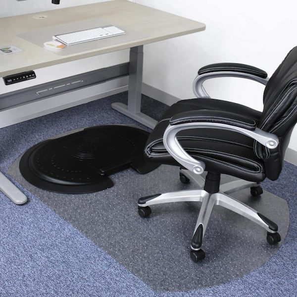 https://images.thdstatic.com/productImages/b3e0dd36-db47-4f49-958f-72e43462279f/svn/chair-mat-clear-anti-fatigue-mat-black-floortex-chair-mats-fca11s-64_600.jpg
