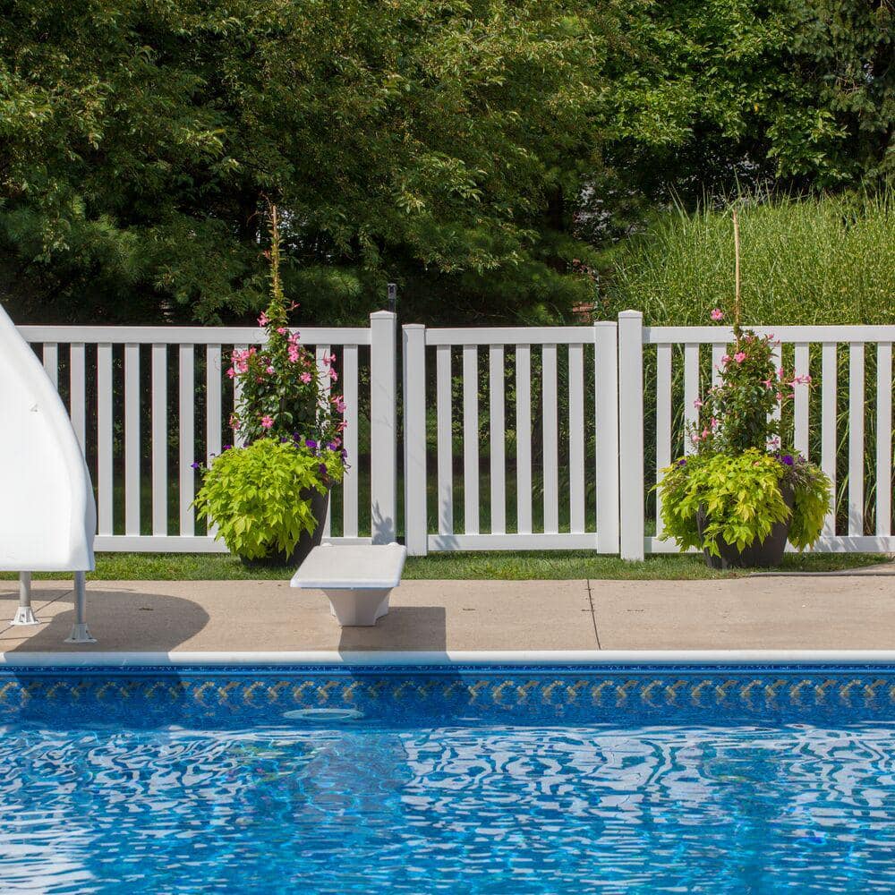 Terex 4-ft H x 8-ft W White Vinyl Flat-Top Fence Panel