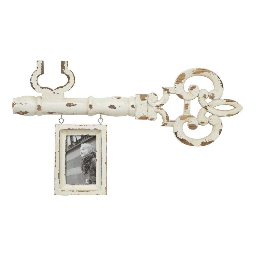 Distressed White Key-Shaped Wall Mount Frame